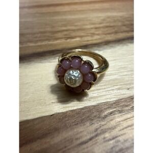 1973 Avon Moonlustre Pink & White Beaded Goldtone Cocktail Flower Ring 6.75